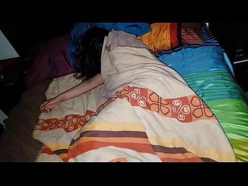 ❤️ Njërku qorton njerkën e tij të re ndërsa ajo fle. ☑ Porno shtëpie tek ne sq.dienlanhbk.top ❌❤